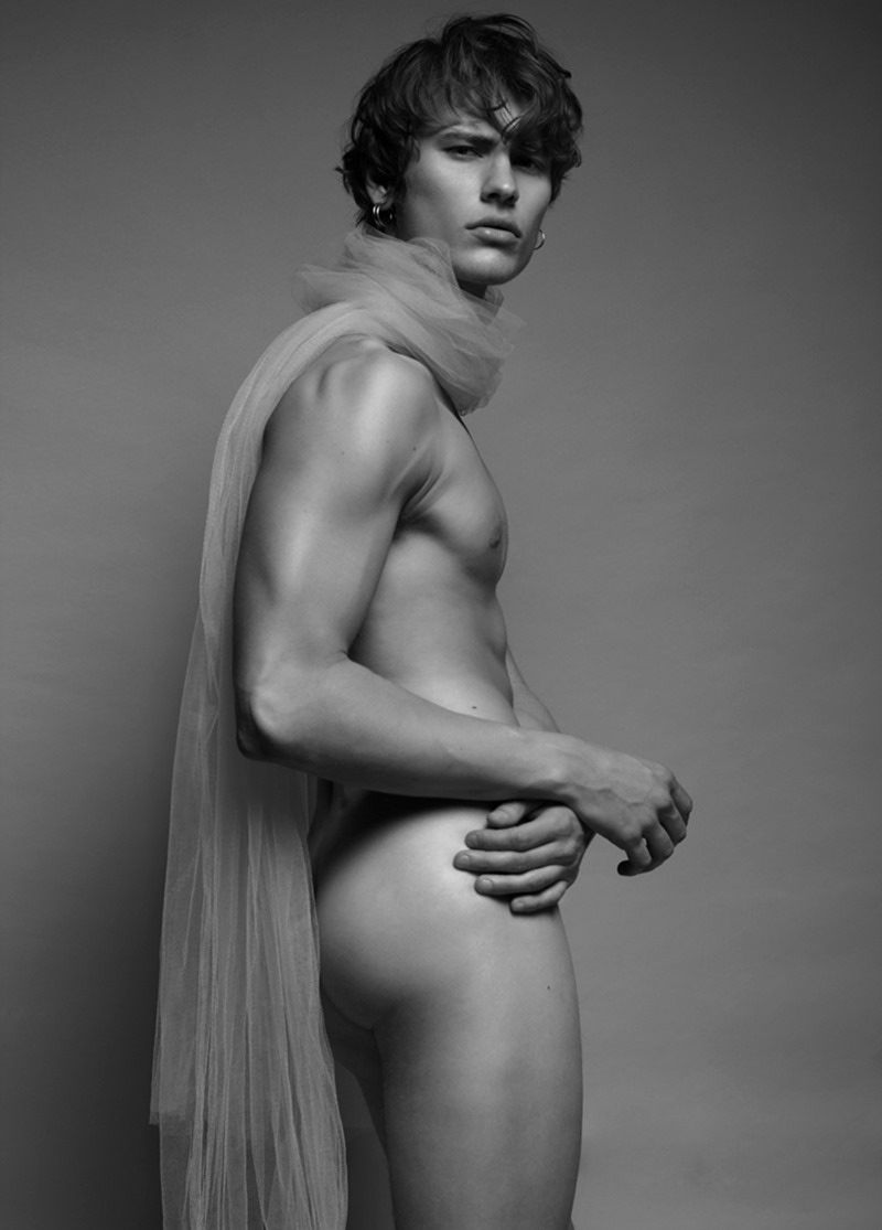 MASCULINE DOSAGE: Nicolas Lorenzo by Ari Mendes | Image Amplified